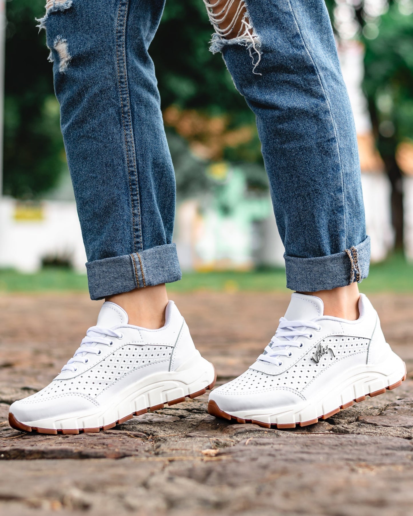 GlowStep™ Sneakers Doradas