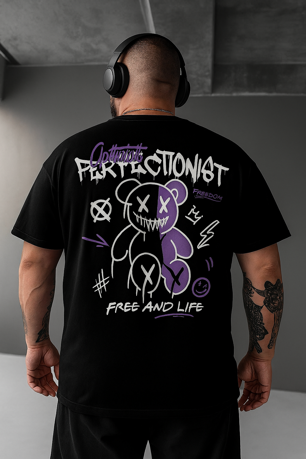 Perfectionist™ – Camiseta oversize negra con gráfico urbano