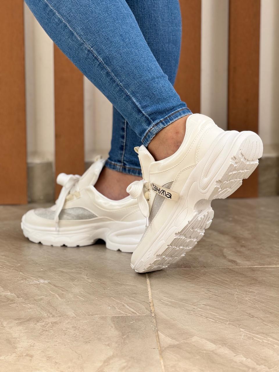 ElevateRun™ – Tenis con plataforma ultraflex